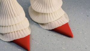 The_AI_Driven_Revolution_in_Fashion_Beyond_the_Stereotypes_Pt_1-vover